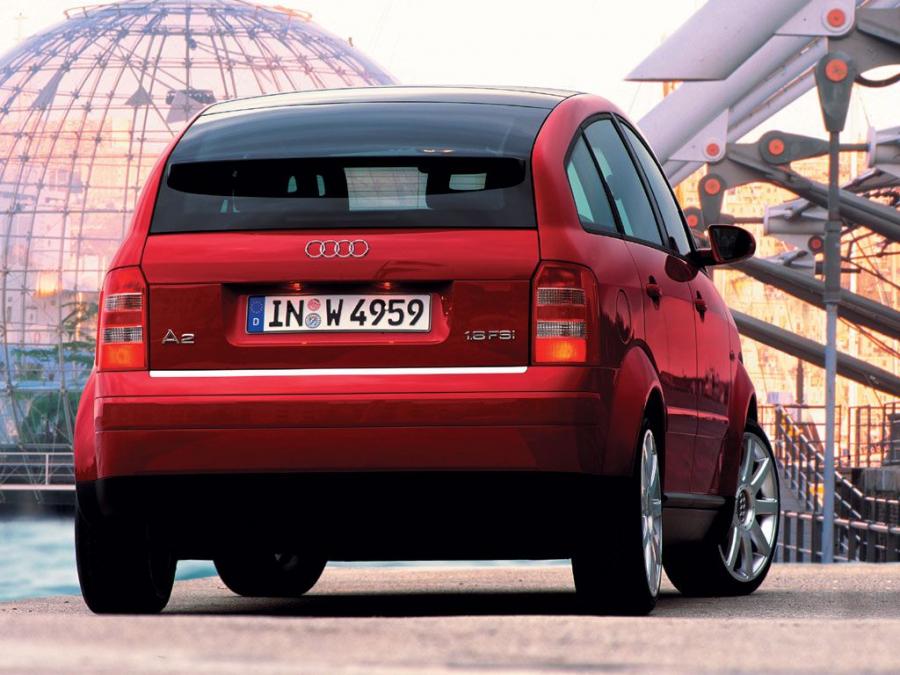  Audi A2 1.6 FSI 2002 года  (WW) (фото 11 из 16)